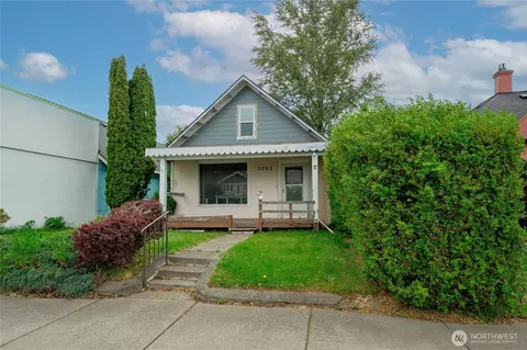 2058 2060 Main St, Ferndale, WA 98248
