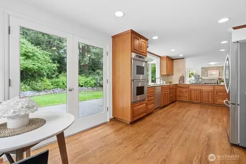 Kitchen - 15823 29th Dr SE, Mill Creek, WA 98012 photo 2 of 4