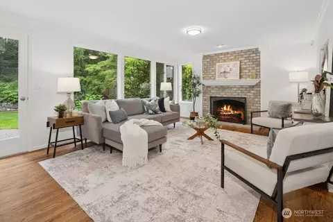 Living - 15823 29th Dr SE, Mill Creek, WA 98012 photo 4 of 4