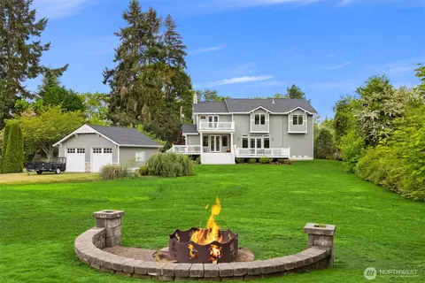 15390 Broom St NE, Bainbridge Island, WA 98110