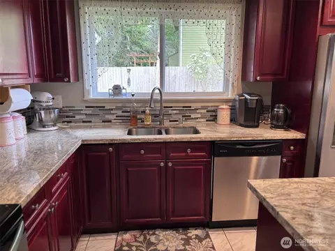 Kitchen - 12531 48th Dr SE, Everett, WA 98208 photo 2 of 2