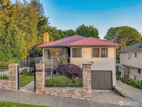 3933 S Mead St, Seattle, WA 98118