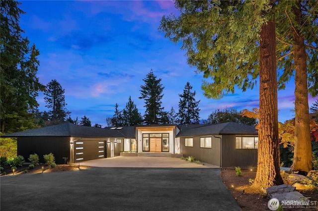 12422 68th Ave NE, Kirkland, WA 98034
