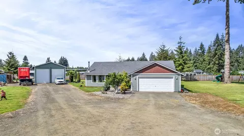 10313 School Land Rd SW, Rochester, WA 98579