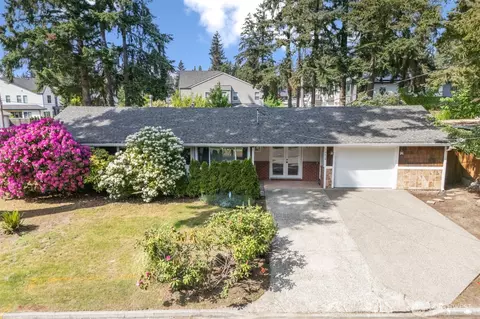 16608 NE 9th St, Bellevue, WA 98008