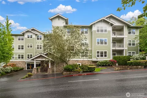 4406 Providence Point Pl SE #302, Issaquah, WA 98029