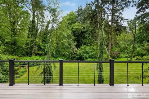 11019 NE 140th St, Kirkland, WA 98034