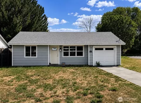 1014 3rd Ave, Oroville, WA 98844
