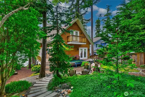 17946 Cobahud, La Conner, WA 98257