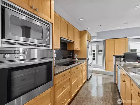121 Vine St #601, Seattle, WA 98121