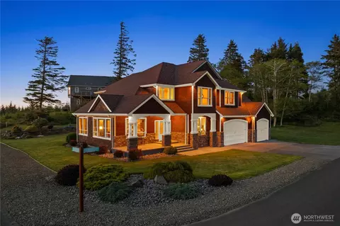 3015 Lighthouse Keepers Rd, Ilwaco, WA 98624