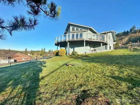 148 Pleasant Hill Dr, Silver Creek, WA 98585