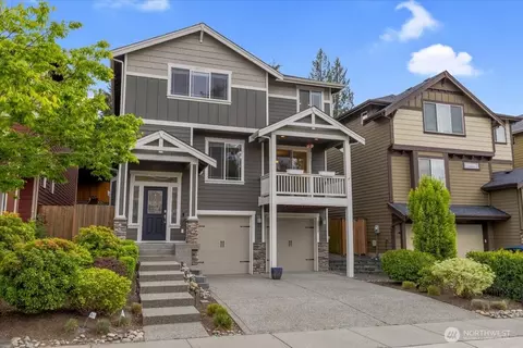 20704 2nd Ave W, Lynnwood, WA 98036