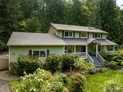 825 204th Dr SE, Snohomish, WA 98290