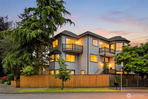2107 N 63rd St, Seattle, WA 98103