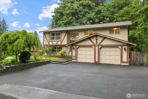 15912 174th Ave NE, Woodinville, WA 98072