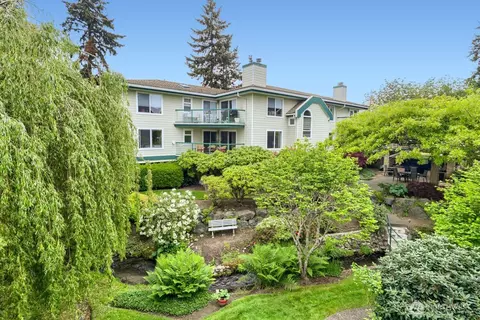 603 7th Ave N #A201, Edmonds, WA 98020