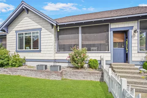 102 Firerock Ln, Oroville, WA 98844