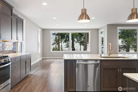 Kitchen - 442 Buck Loop Rd, Sequim, WA 98382 photo 4 of 5