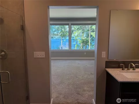 Bath - 442 Buck Loop Rd, Sequim, WA 98382 photo 3 of 4