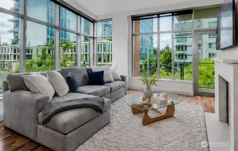 10610 NE 9th Pl #400, Bellevue, WA 98004