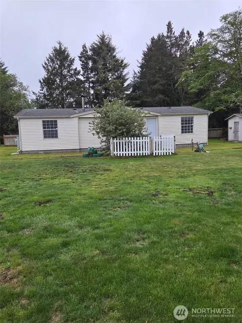 31205 N Pl, Ocean Park, WA 98640