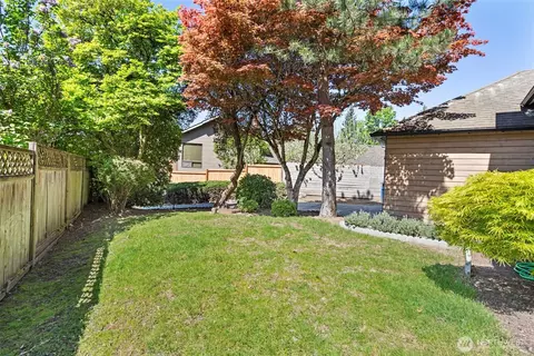 Exterior - 14824 104th Ave NE, Bothell, WA 98011 photo 5 of 6
