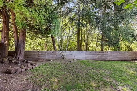 Exterior - 14824 104th Ave NE, Bothell, WA 98011 photo 4 of 6