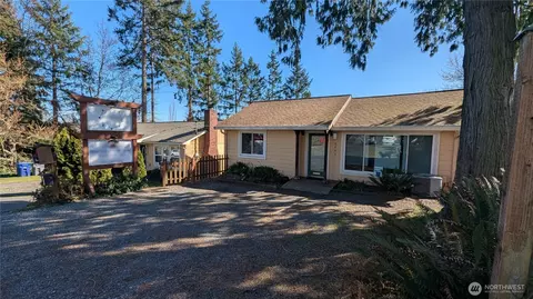 6461 NE 181st St, Kenmore, WA 98028