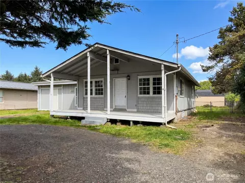 494 Inlet Ave NW, Ocean Shores, WA 98569