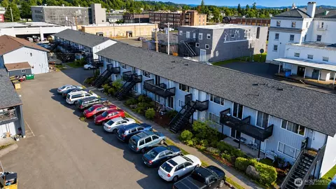 621 7th St, Hoquiam, WA 98550