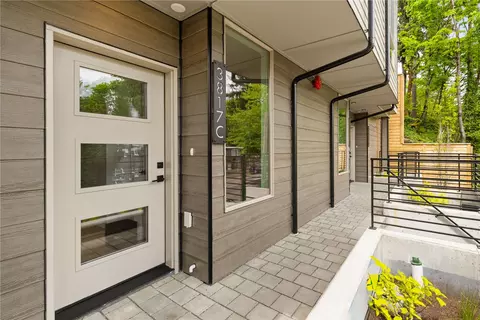 3817 C Fremont Ave N, Seattle, WA 98103