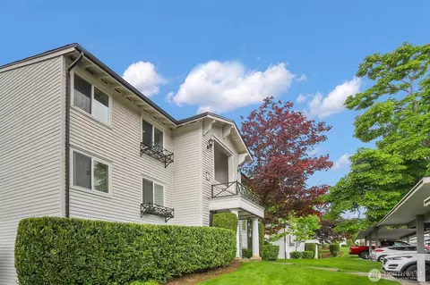 15415 35th Ave W #F202, Lynnwood, WA 98087