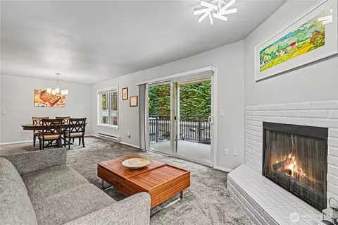 13616 NE 7th St #E3, Bellevue, WA 98005
