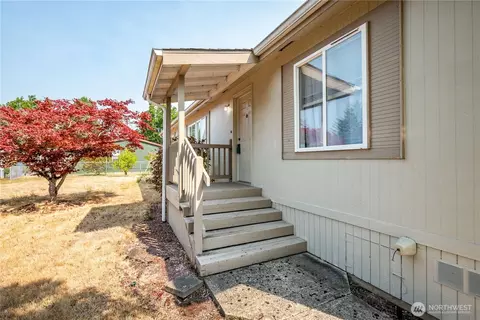 57 Heritage Blvd, Longview, WA 98632 photo 2
