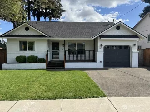 1116 Park St, Sumner, WA 98390