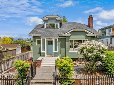 1716 N 43rd St, Seattle, WA 98103