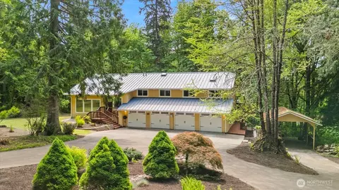 23811 NE 43rd St, Redmond, WA 98053