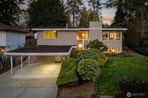 24 158th Pl SE, Bellevue, WA 98008
