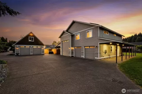 Exterior - 4919 Parker Rd E, Sumner, WA 98390 photo 2 of 11