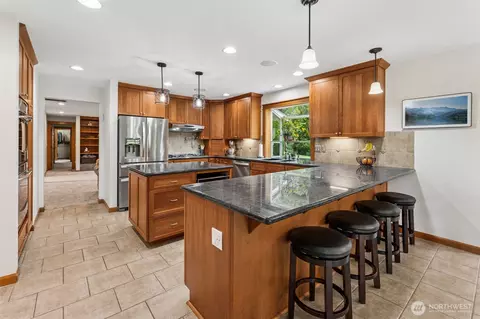 Kitchen - 4919 Parker Rd E, Sumner, WA 98390 photo 1 of 6