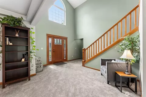 Entry Way - 4919 Parker Rd E, Sumner, WA 98390 photo 1 of 1