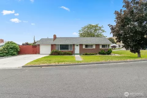 281 Mocliff Ave, Ephrata, WA 98823