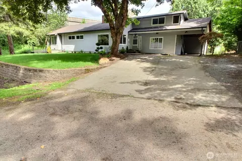 22512 SE 218th St, Maple Valley, WA 98038