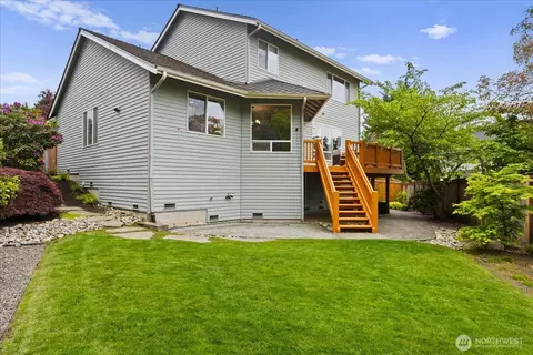 Exterior - 20012 27th Dr SE, Bothell, WA 98012 photo 5 of 8