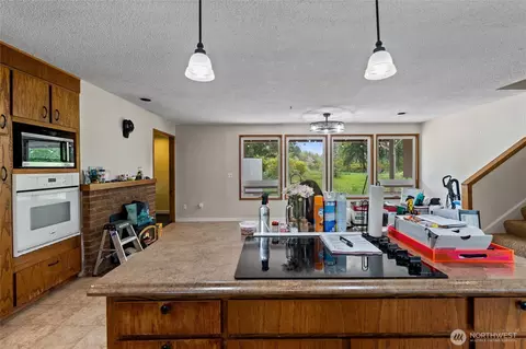 422 336th St E, Roy, WA 98580 photo 7