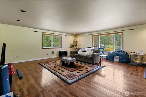 422 336th St E, Roy, WA 98580 photo 5