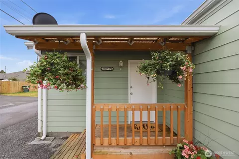 Exterior - 2119 Walnut St #C, Everett, WA 98201 photo 3 of 7