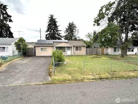 10517 Addison St SW, Lakewood, WA 98499