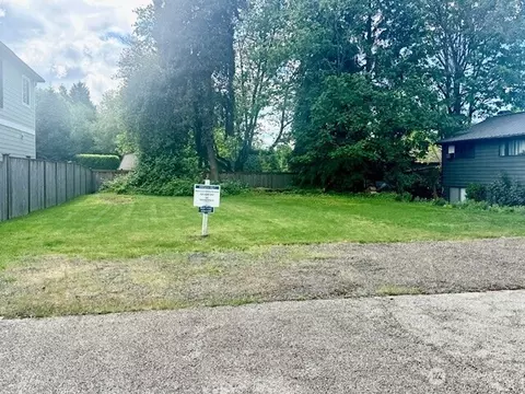 648 W Columbia St, Monroe, WA 98272